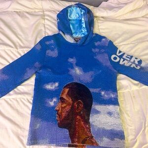 GALLERY THREADS DRAKE HOODIE!! Silk-lined hood